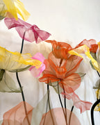 Jardim de narcisos gigantes de organza, detalhe das flores