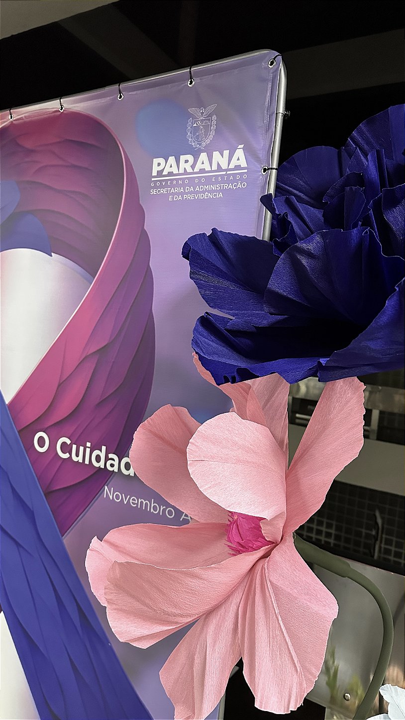 Complete institutional floral installation - integrated art direction and giant flowers