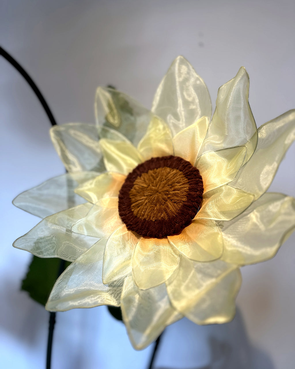 Tournesol géant en organza, détail de la fleur