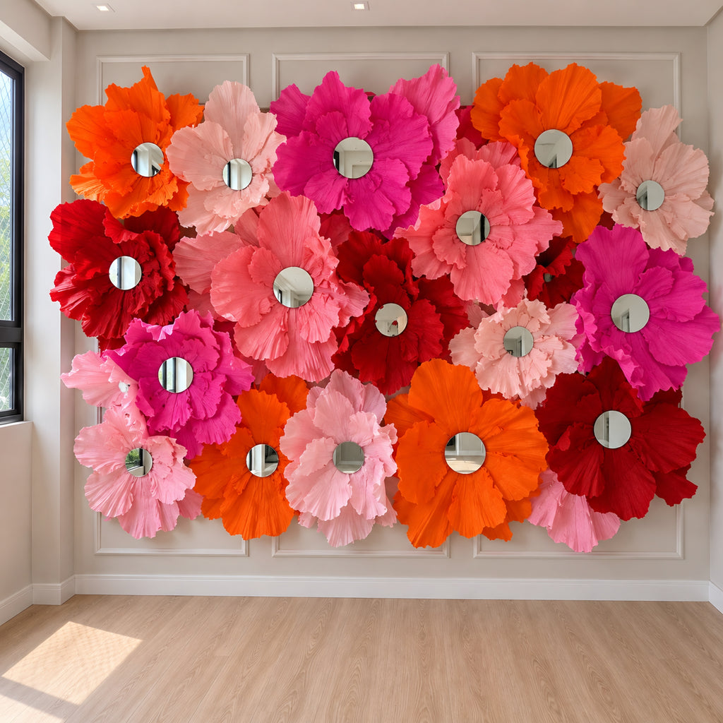 Flores gigantes de papel com miolo de espelho