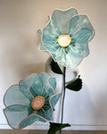 Flores gigantes de organza azuis