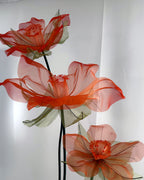 Narcisos gigantes de organza, detalhe das pétalas translúcidas com nervuras