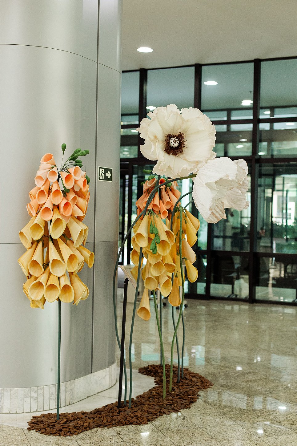 Final composition of the floral installation at TJPR - Mother's Day