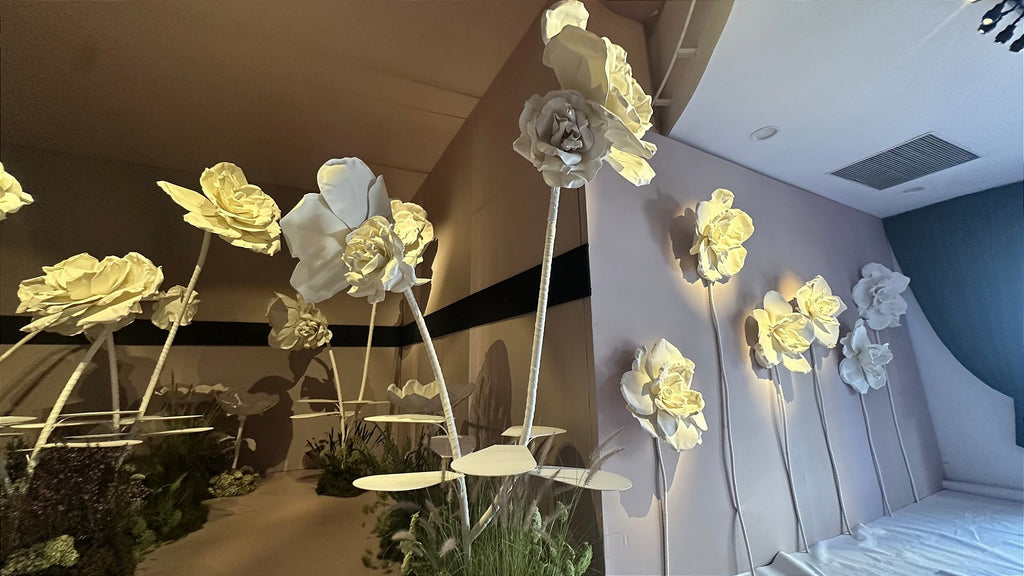 Close-up of the ceramic-like EVA foam finish on the giant flowers