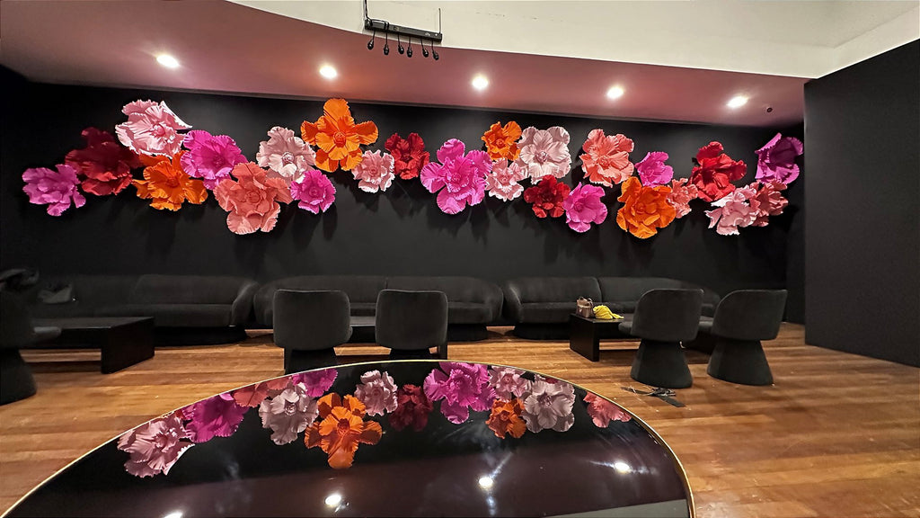 Final detail of the floral installation at Clube Curitibano - A Sweet 15 Awakening