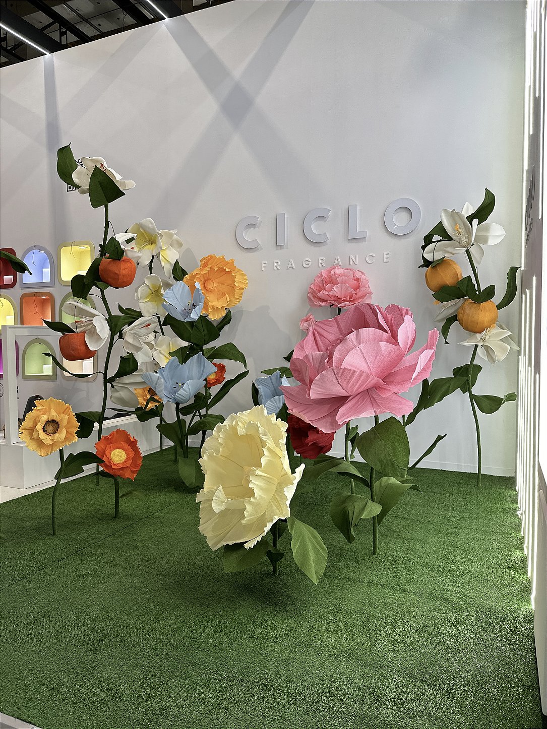 Immersive garden of giant Italian crepe paper flowers - Ciclo Fragrance launch