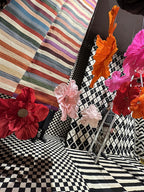 Giant flower in deep red - close-up of the pleated finish